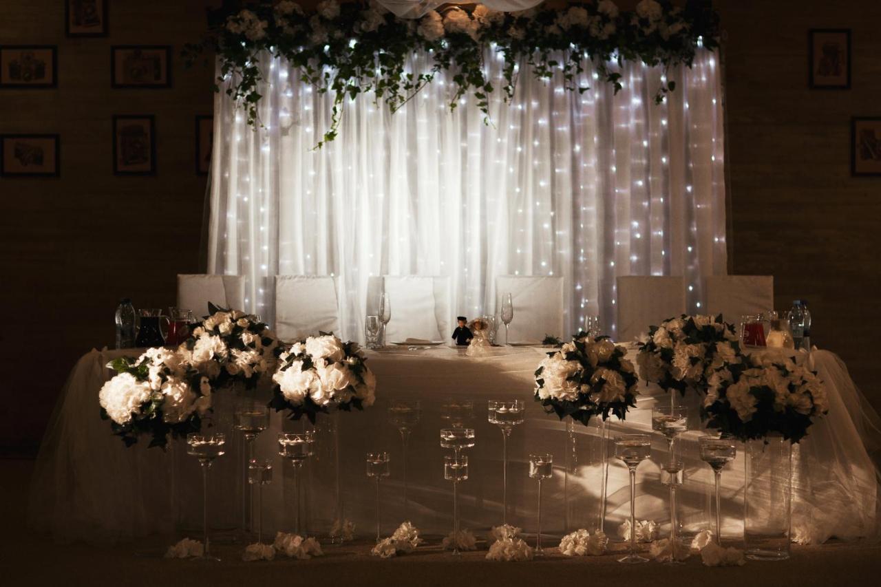 Pieno Piano Hotel Rivne Ngoại thất bức ảnh