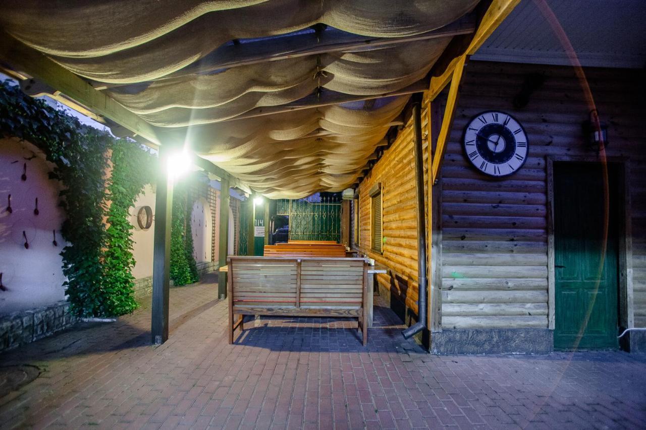 Pieno Piano Hotel Rivne Ngoại thất bức ảnh