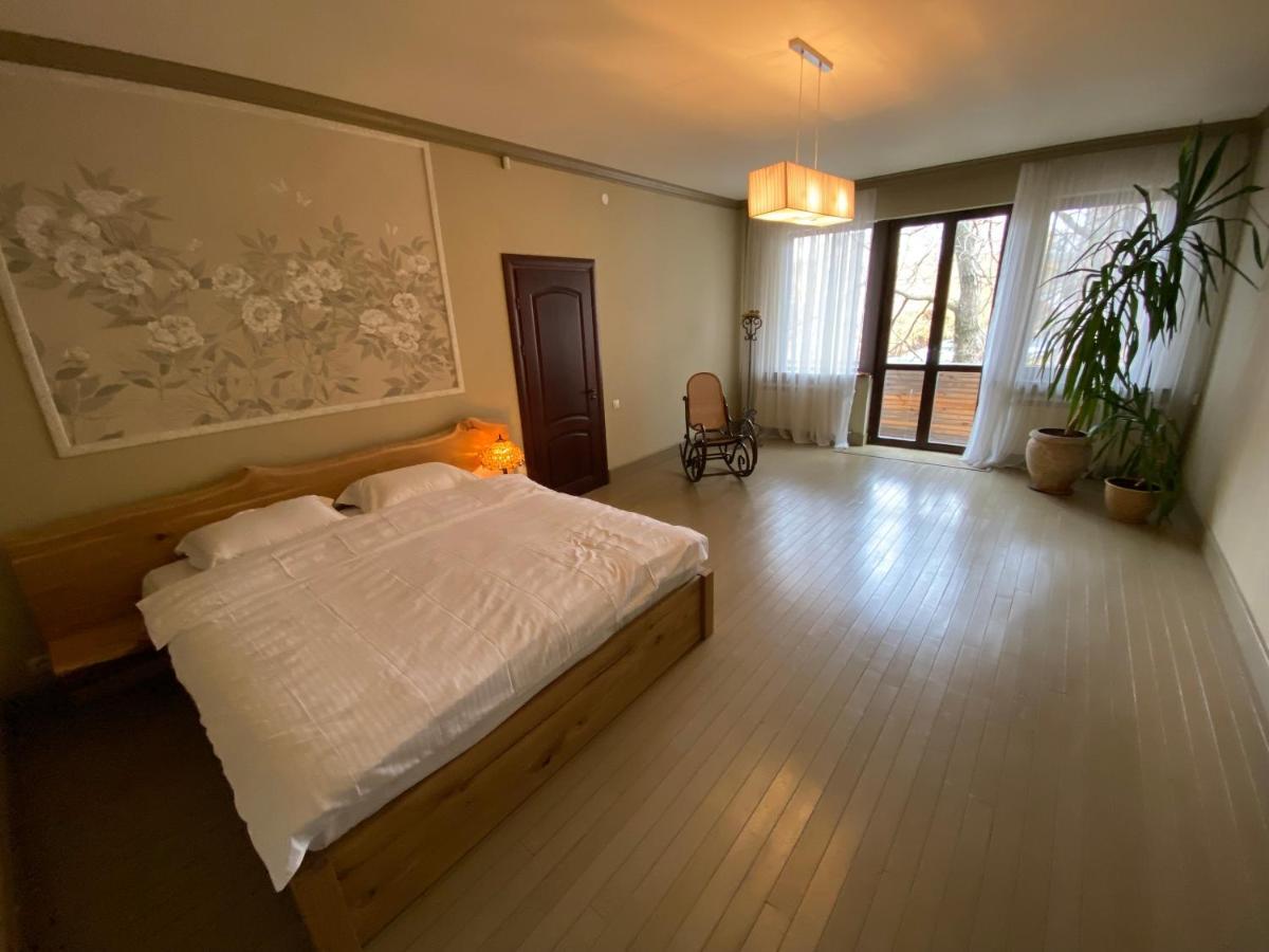 Pieno Piano Hotel Rivne Ngoại thất bức ảnh