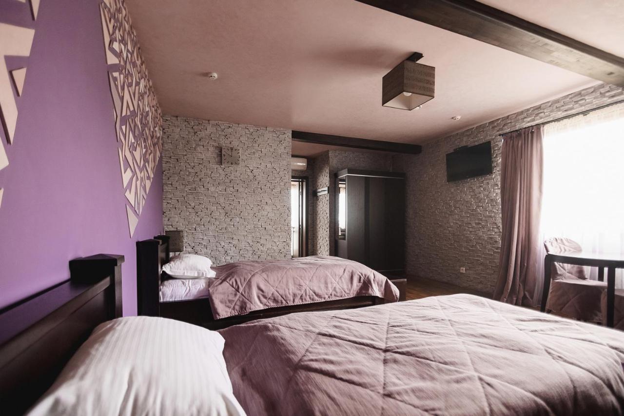 Pieno Piano Hotel Rivne Ngoại thất bức ảnh
