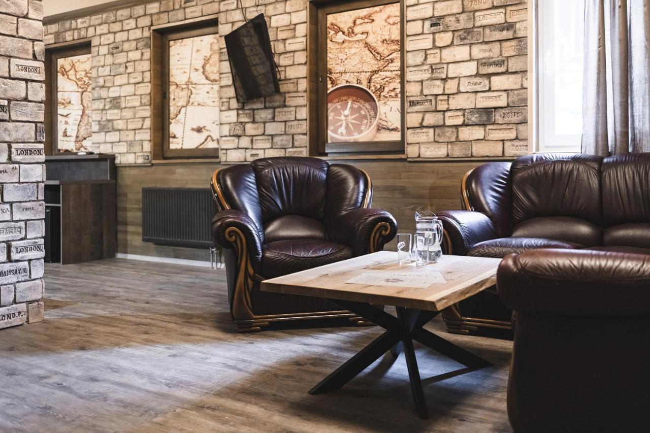 Pieno Piano Hotel Rivne Ngoại thất bức ảnh