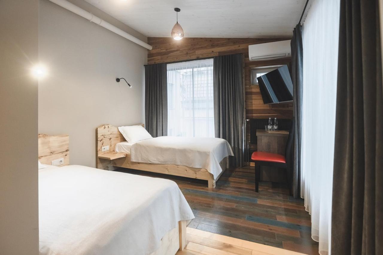 Pieno Piano Hotel Rivne Ngoại thất bức ảnh